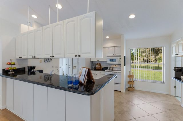 1516 FOX CREEK DRIVE, Sarasota, FL 34240