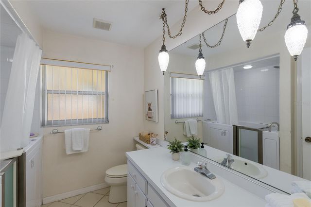 1516 FOX CREEK DRIVE, Sarasota, FL 34240