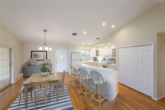 1516 FOX CREEK DRIVE, Sarasota, FL 34240