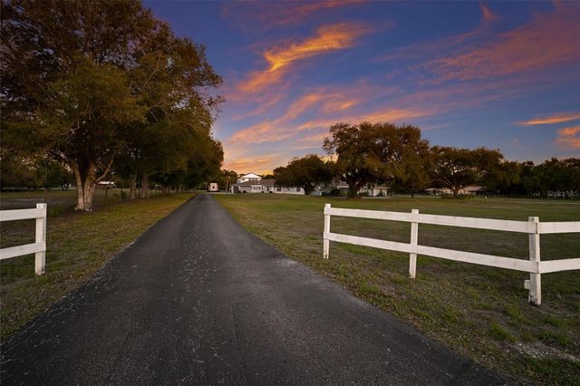 1516 FOX CREEK DRIVE, Sarasota, FL 34240