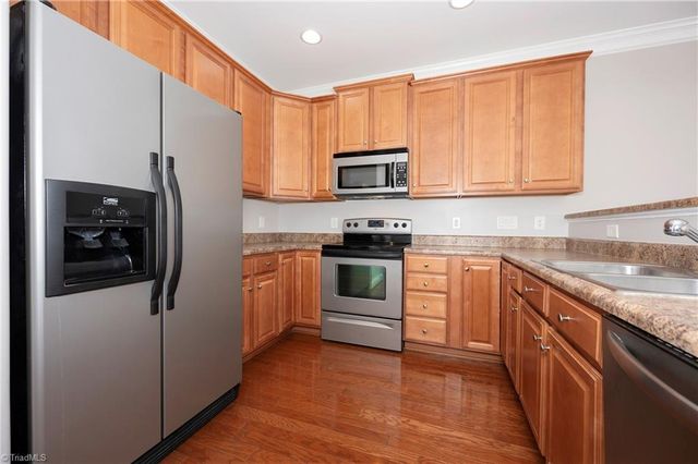 4855 Sterling Brooke Lane, Winston-salem, NC 27103