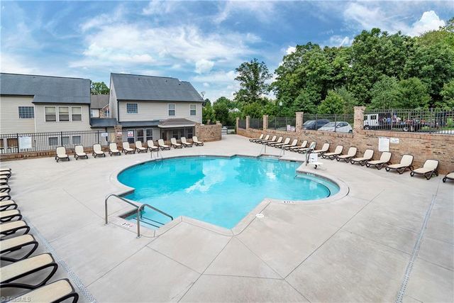 4855 Sterling Brooke Lane, Winston-salem, NC 27103