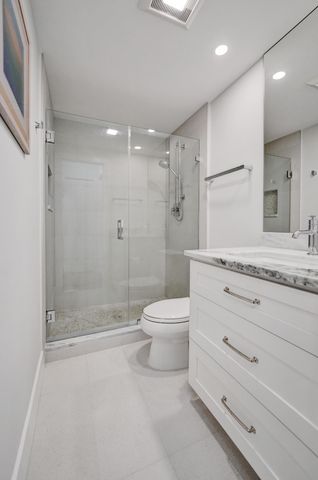 3145 NE 48th Court 215, Lighthouse Point, FL 33064