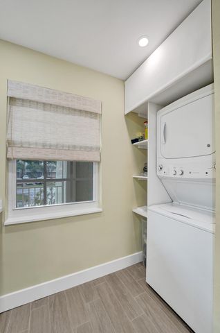 3145 NE 48th Court 215, Lighthouse Point, FL 33064