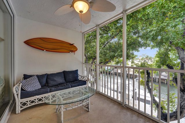 3145 NE 48th Court 215, Lighthouse Point, FL 33064