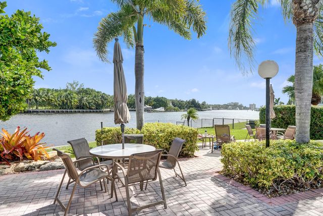 3145 NE 48th Court 215, Lighthouse Point, FL 33064
