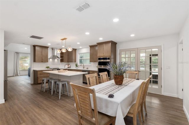 4960 SE 17TH STREET, Ocala, FL 34471