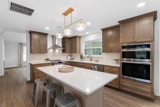 4960 SE 17TH STREET, Ocala, FL 34471