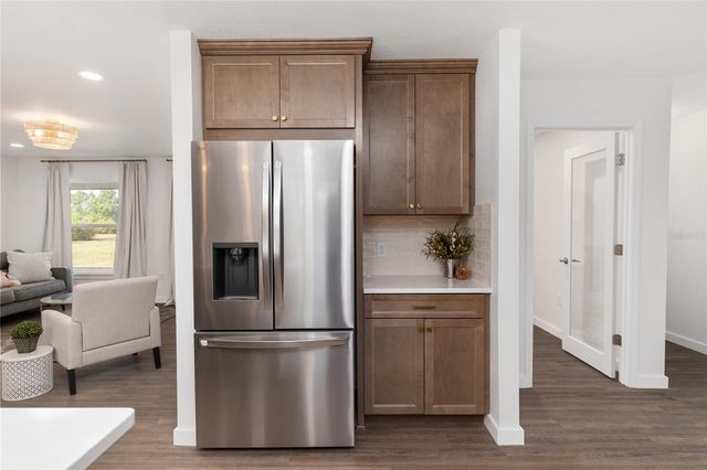 4960 SE 17TH STREET, Ocala, FL 34471