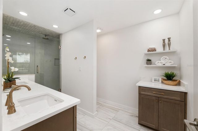 4960 SE 17TH STREET, Ocala, FL 34471