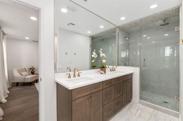 4960 SE 17TH STREET, Ocala, FL 34471