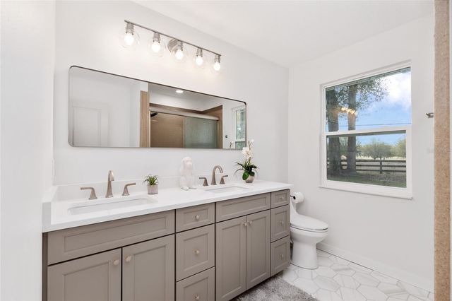 4960 SE 17TH STREET, Ocala, FL 34471