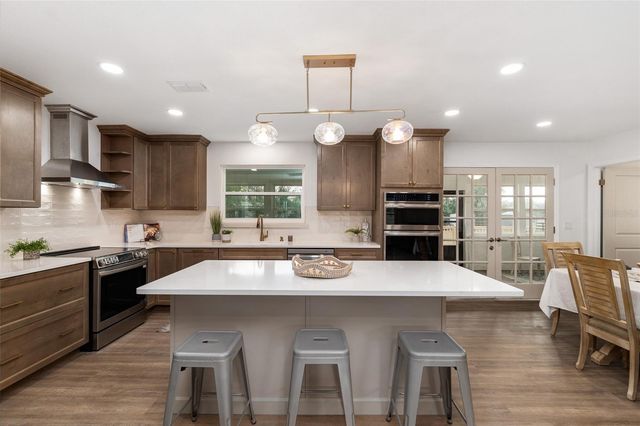 4960 SE 17TH STREET, Ocala, FL 34471