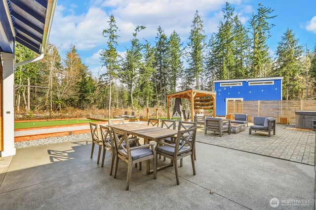 3237 Hilberg, Clinton, WA 98236