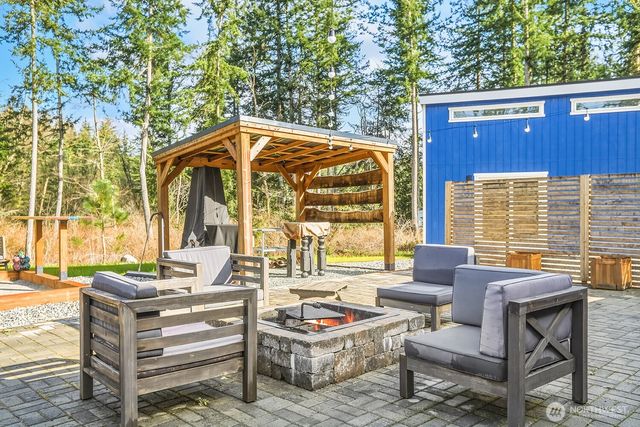 3237 Hilberg, Clinton, WA 98236