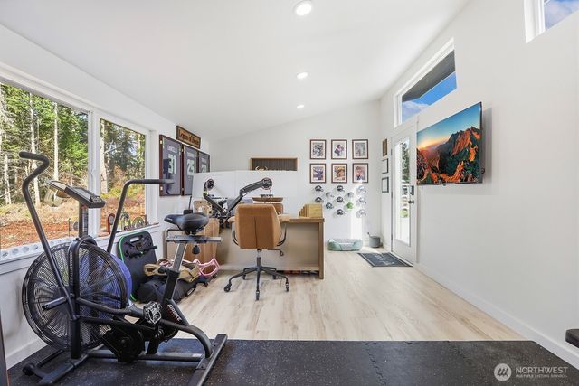 3237 Hilberg, Clinton, WA 98236