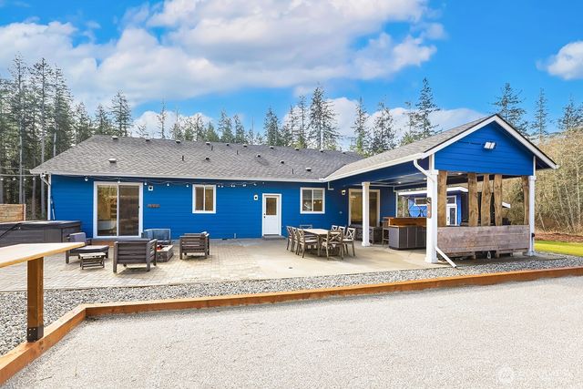 3237 Hilberg, Clinton, WA 98236