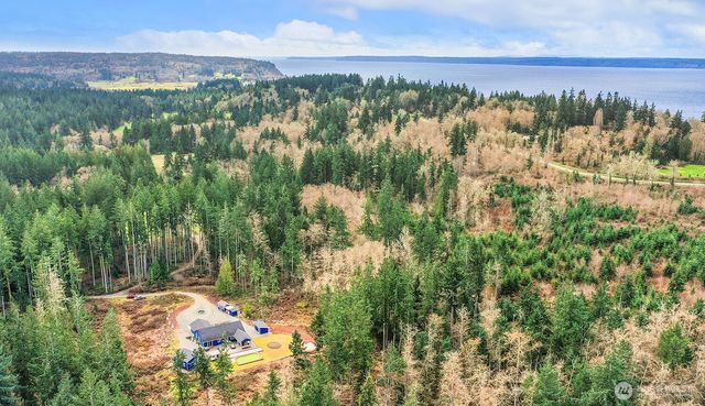 3237 Hilberg, Clinton, WA 98236