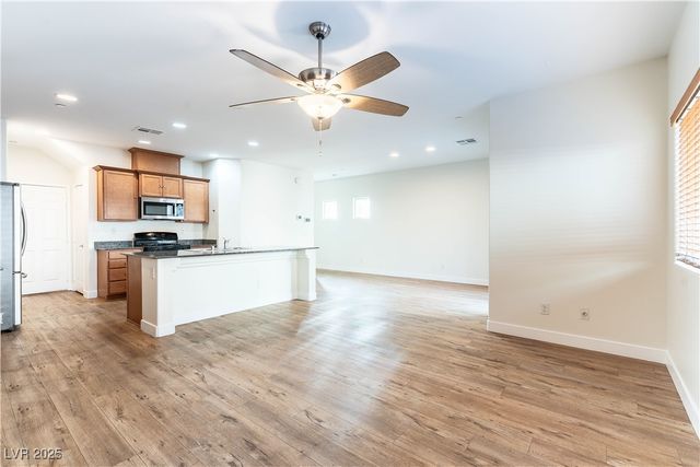 1134 Jesse Harbor Avenue, Henderson, NV 89014