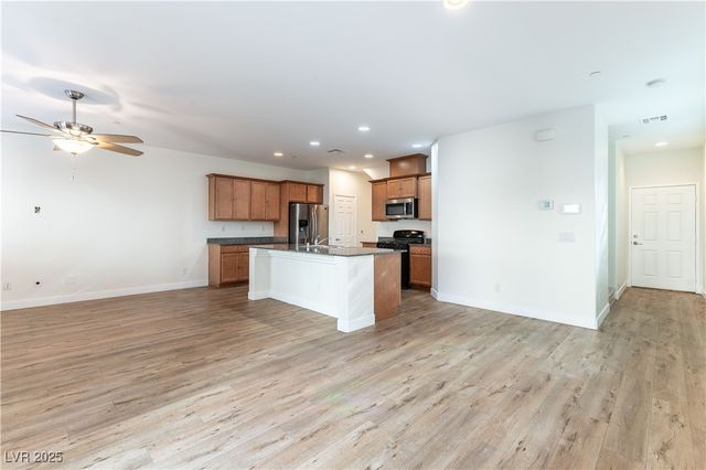 1134 Jesse Harbor Avenue, Henderson, NV 89014