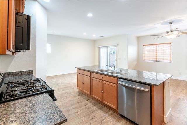 1134 Jesse Harbor Avenue, Henderson, NV 89014