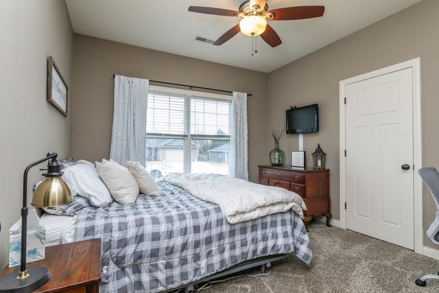 1581 S BERKLEY DR, Columbia, MO 65201