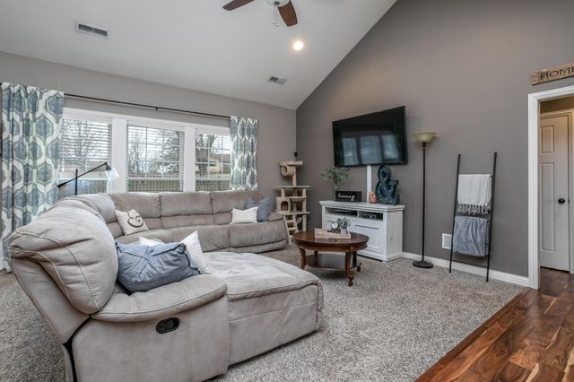 1581 S BERKLEY DR, Columbia, MO 65201