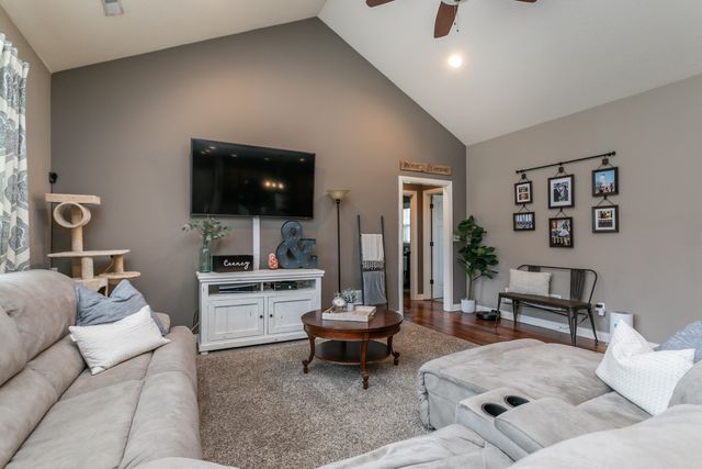 1581 S BERKLEY DR, Columbia, MO 65201