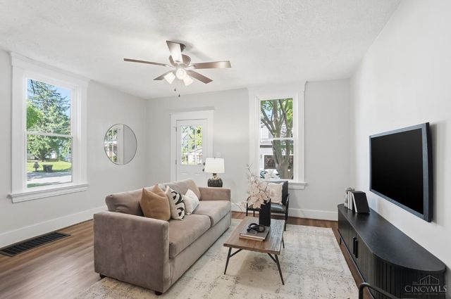 5312 Ravenna Street, Cincinnati, OH 45227