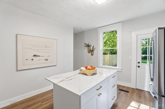 5312 Ravenna Street, Cincinnati, OH 45227