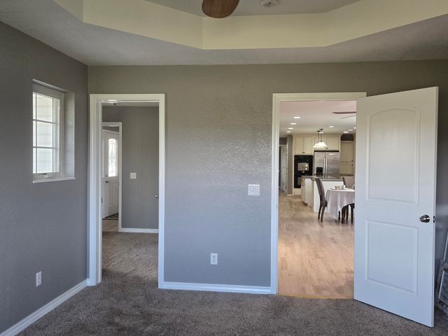 18877 E 1200 Road, Stockton, MO 65785