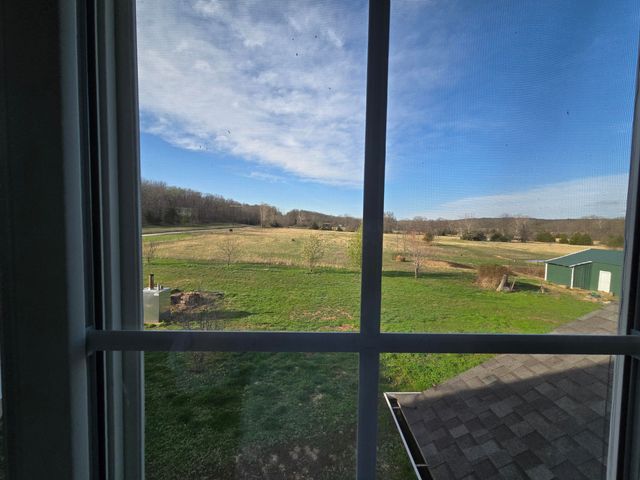 18877 E 1200 Road, Stockton, MO 65785