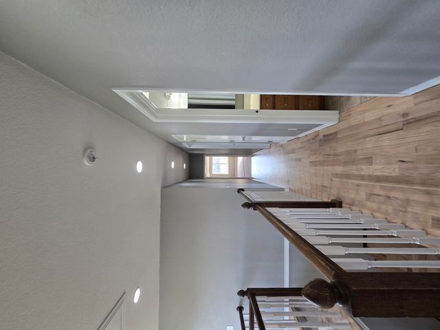 18877 E 1200 Road, Stockton, MO 65785