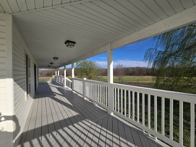 18877 E 1200 Road, Stockton, MO 65785