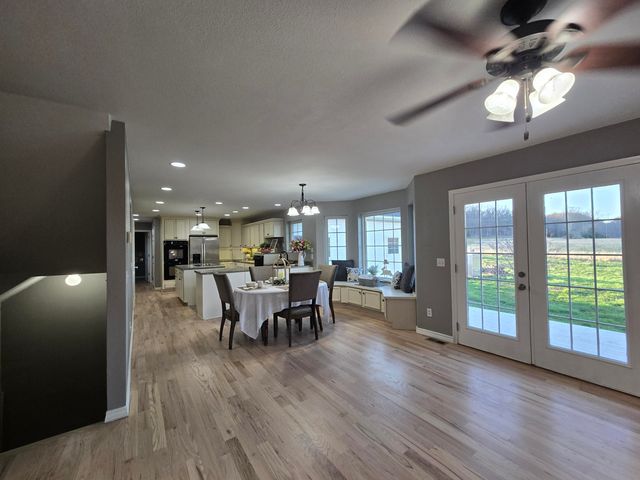 18877 E 1200 Road, Stockton, MO 65785