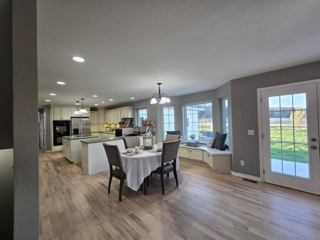 18877 E 1200 Road, Stockton, MO 65785