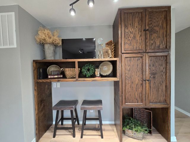 18877 E 1200 Road, Stockton, MO 65785