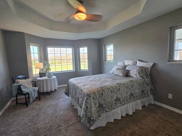 18877 E 1200 Road, Stockton, MO 65785