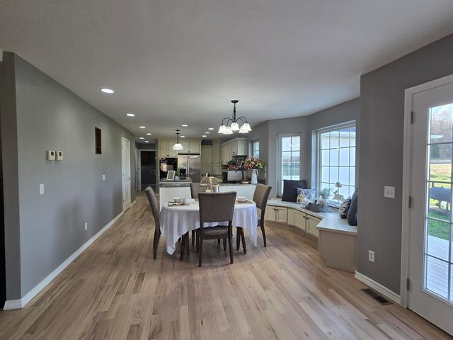 18877 E 1200 Road, Stockton, MO 65785