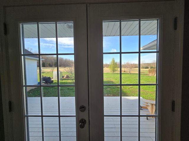 18877 E 1200 Road, Stockton, MO 65785