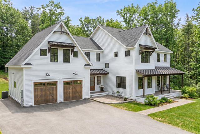 24 Old Stage Road, Hampton Falls, NH 03844