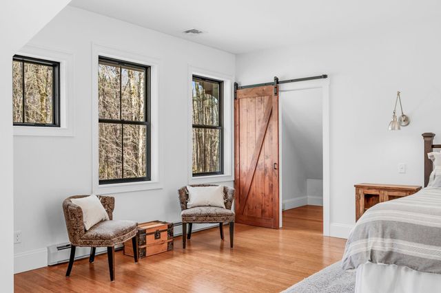 24 Old Stage Road, Hampton Falls, NH 03844