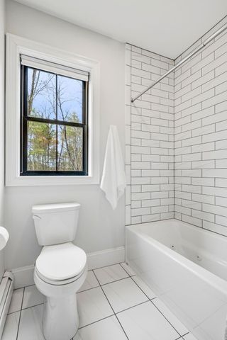 24 Old Stage Road, Hampton Falls, NH 03844
