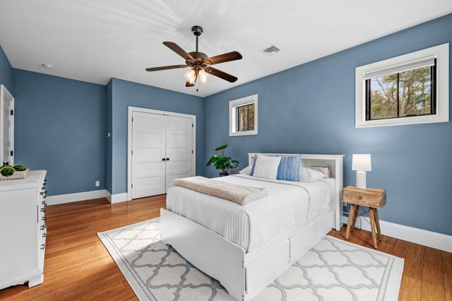 24 Old Stage Road, Hampton Falls, NH 03844
