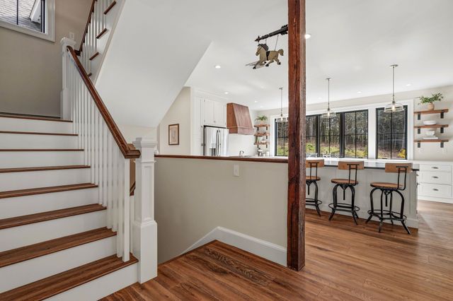 24 Old Stage Road, Hampton Falls, NH 03844