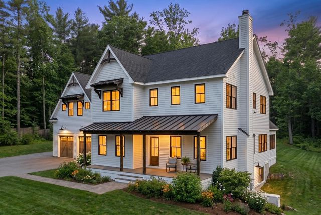 24 Old Stage Road, Hampton Falls, NH 03844