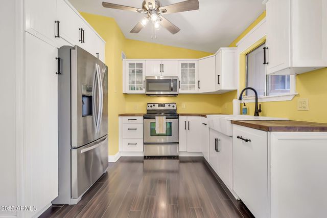 203 E Desert Lane, Gilbert, AZ 85234