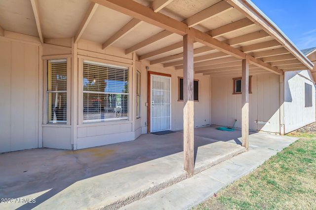 203 E Desert Lane, Gilbert, AZ 85234