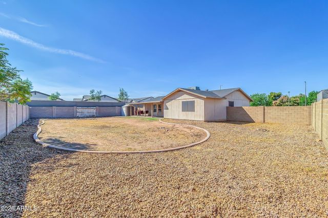 203 E Desert Lane, Gilbert, AZ 85234