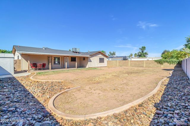 203 E Desert Lane, Gilbert, AZ 85234